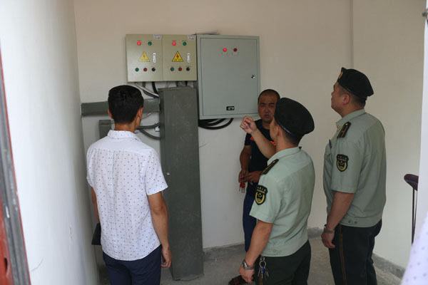 小區(qū)存消防安全隱患 消防執(zhí)法部門挨個(gè)查